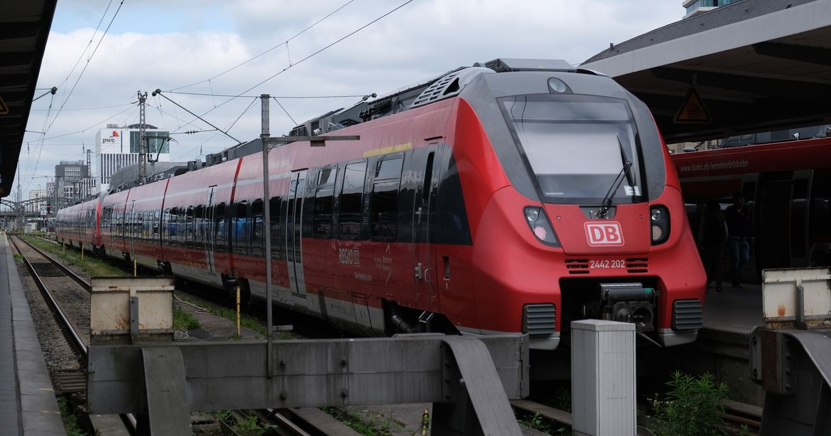 Deutschlandticket for Tourists 2027: Price, Rules & Tips